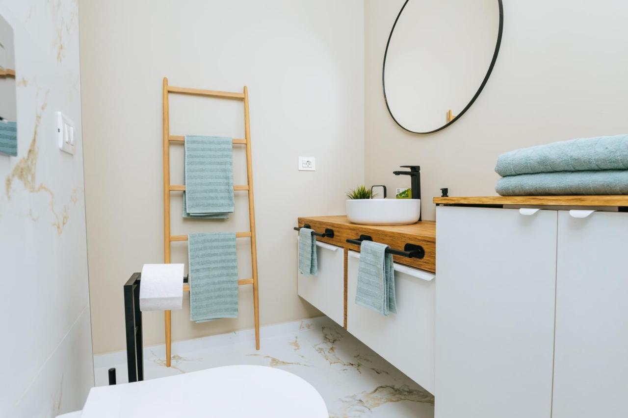 Amazing Renovated Pool View Apt, Aircon, 2 Min To Fanabe Beach 아데제 외부 사진